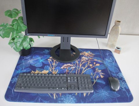 Podkładka na biurko 50×70 cm, wzór Midnight - ekologiczny filc, nadruk HD, ochrona blatu, do biura i pokoju - Bertoni