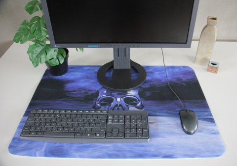 Podkładka na biurko 50×70 cm, wzór Skull - ekologiczny filc, nadruk HD, ochrona blatu, do biura i pokoju - Bertoni