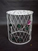 Taboret z motywem Róży w Stylu Prowansalskim, Metaloplastyka